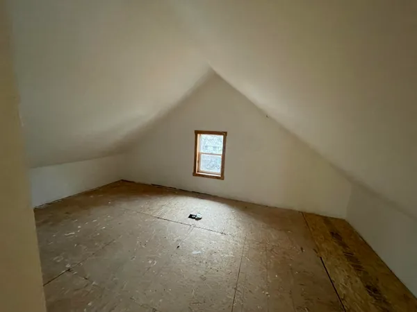 $139,900 | 925 South Holmes Street, Lansing, MI 48912