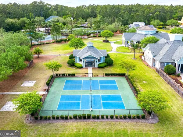 a view of an swimming pool and outdoor space