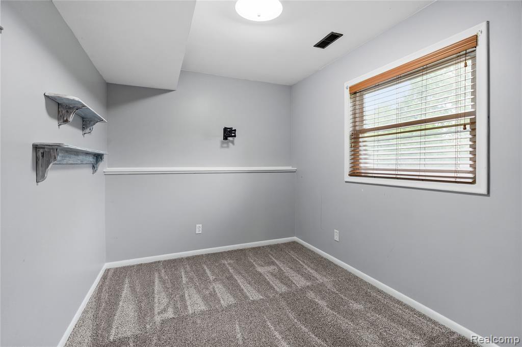 5388 North Georgetown Road Grand Blanc, MI 48439 - Photo 36 of 67 Gallery Image 36