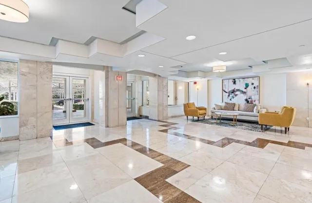 $1,490,000 | 3600 South Ocean Boulevard, Unit 203, South Palm Beach, FL 33480