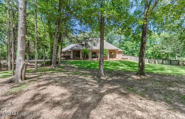 404 Locust Cove Canton, MS 39046 - Photo 2 of 40 _WRR6z5A