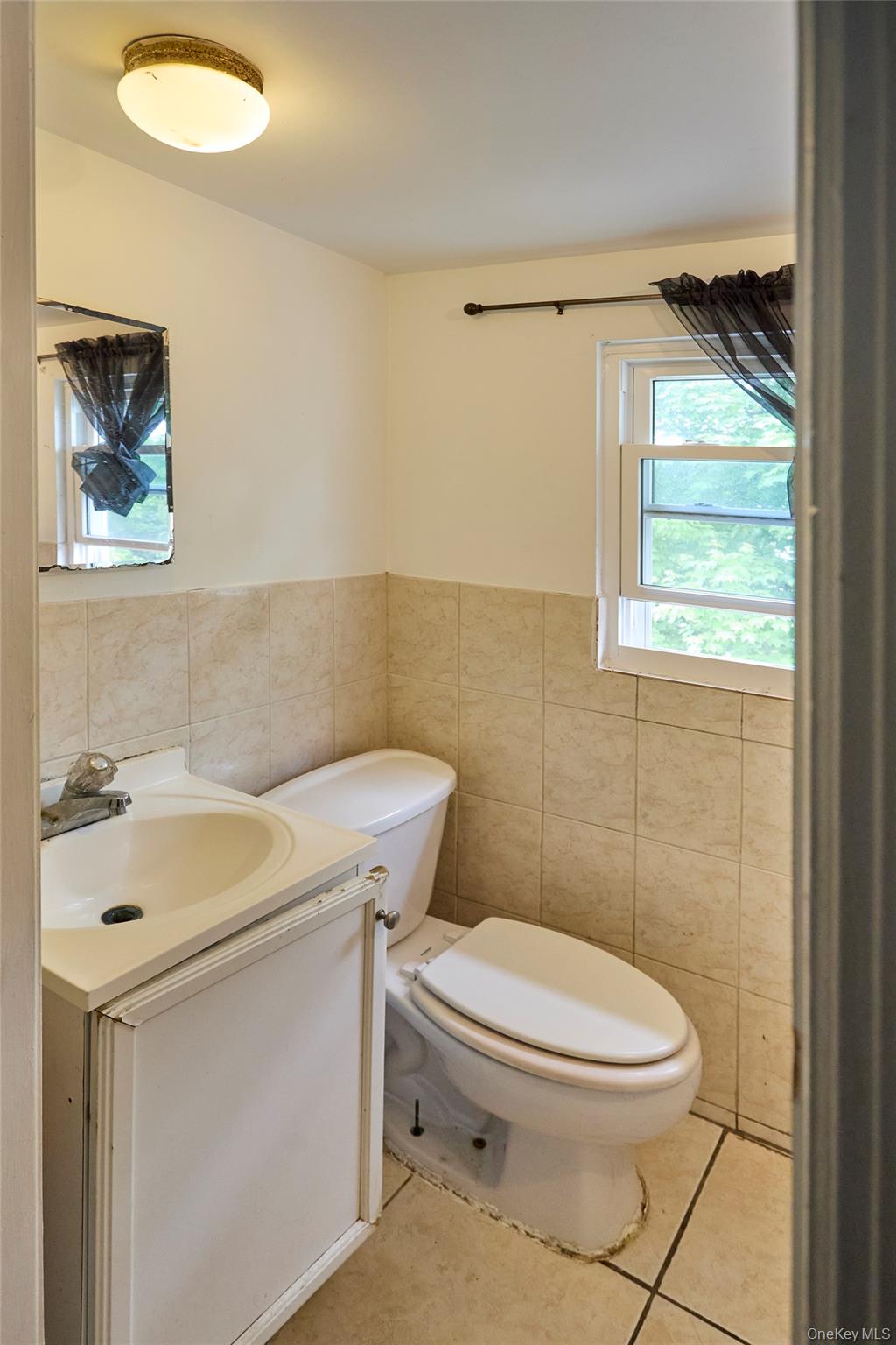 208 North James Street Peekskill, NY 10566 - Photo 11 of 13 Bathroom (Unit 2)