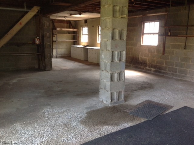 4601 Grayton Road Cleveland, OH 44135 - Photo 24 of 31 Barn interior - perfect for office space, workshop or studio