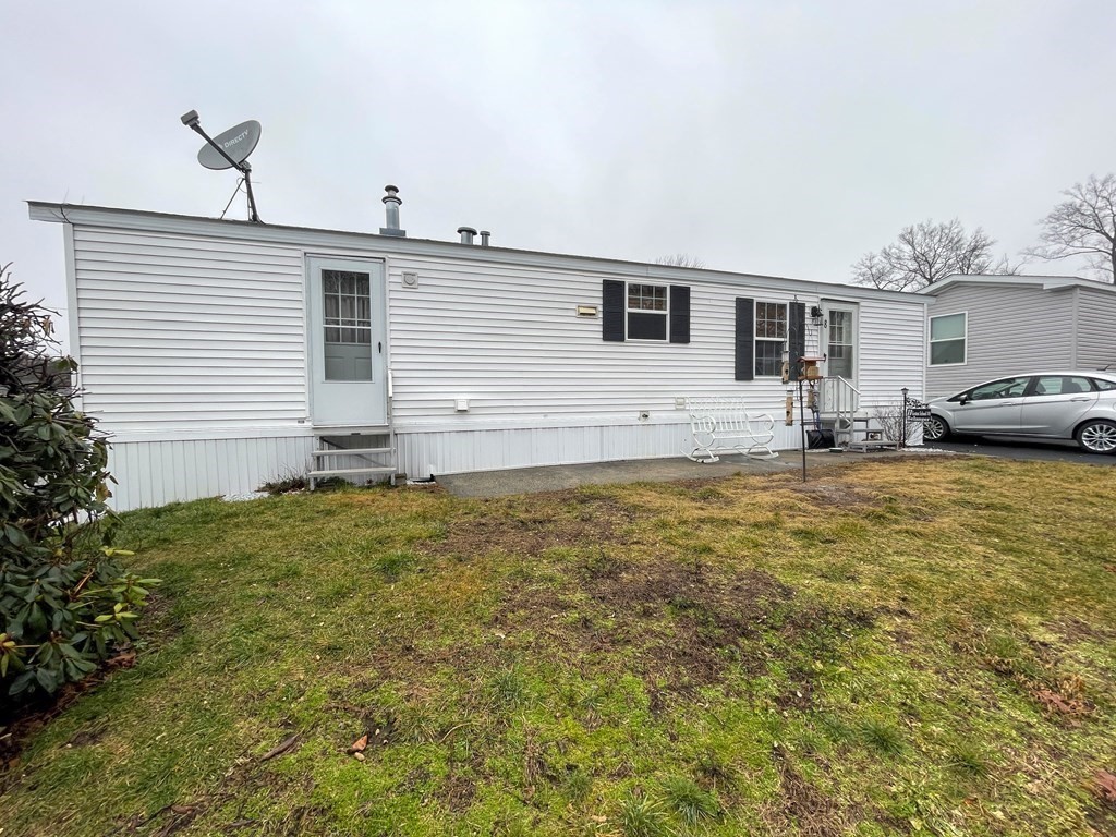 11 Groton School Road, Unit 8 Ayer, MA 01432 - Photo 3 of 14 Gallery Image 3