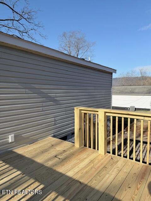 131 Southside Avenue Rutledge, TN 37861 - Photo 3 of 33 IMG_5621