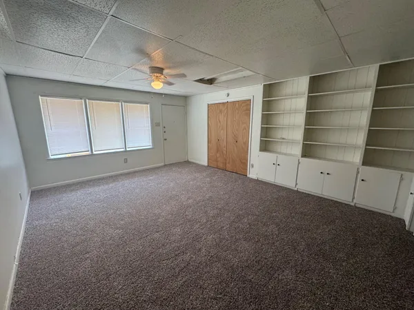 $1,000 | 2123 25th Street, Unit REAR, Lubbock, TX 79411