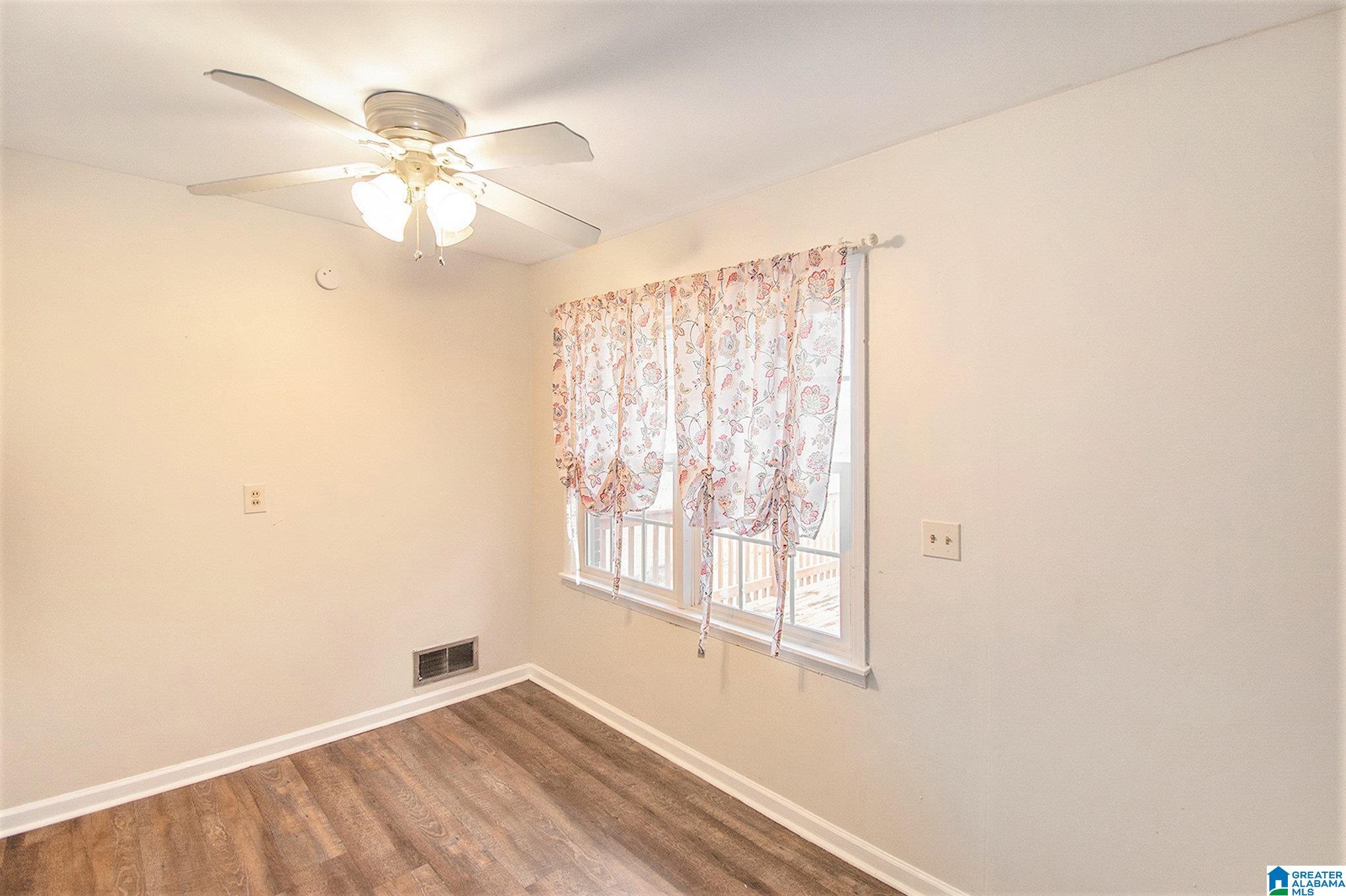 737 Sherwood Road Fairfield, AL 35064 - Photo 8 of 28
