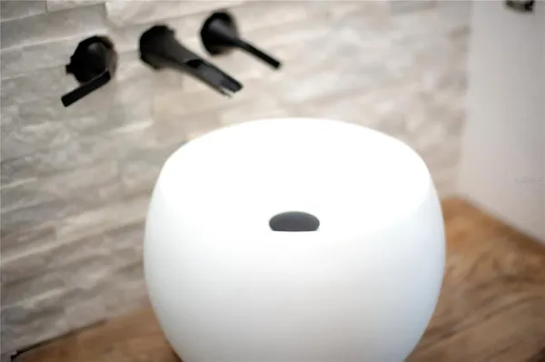 a view of utility room