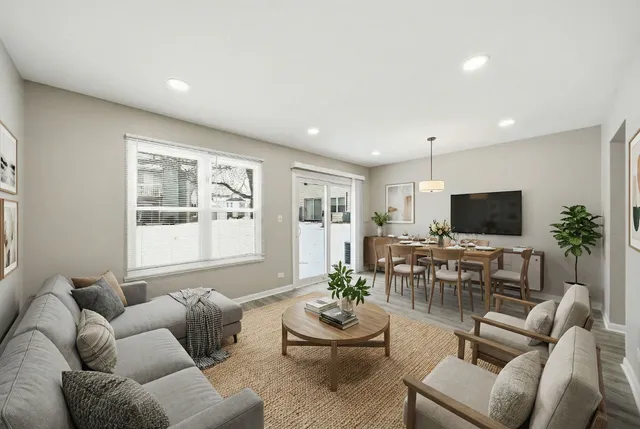 $255,000 | 2634 Oakshire Court, Aurora, IL 60502