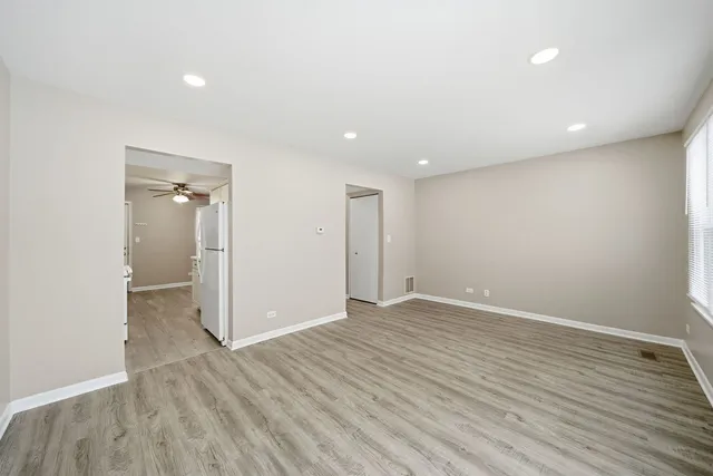 $255,000 | 2634 Oakshire Court, Aurora, IL 60502