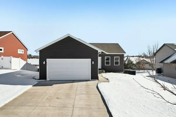$435,000 | 856 Ridgecrest Street, River Falls, WI 54022
