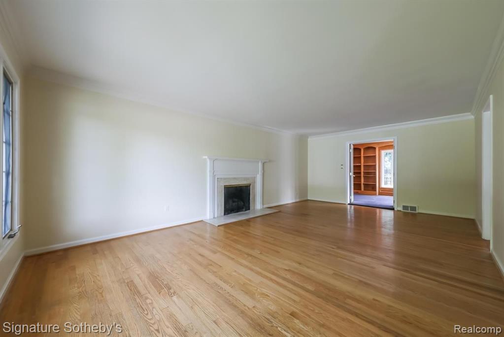 5139 Wing Lake Road Bloomfield Hills, MI 48302 - Photo 5 of 43