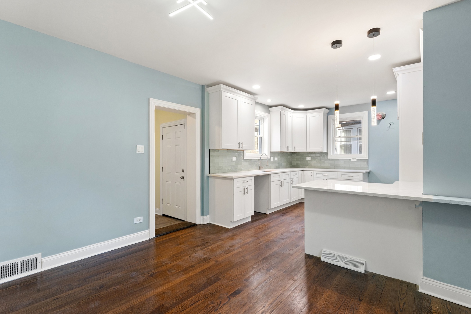 10954 South Normal Avenue Chicago, IL 60628 - Photo 9 of 17