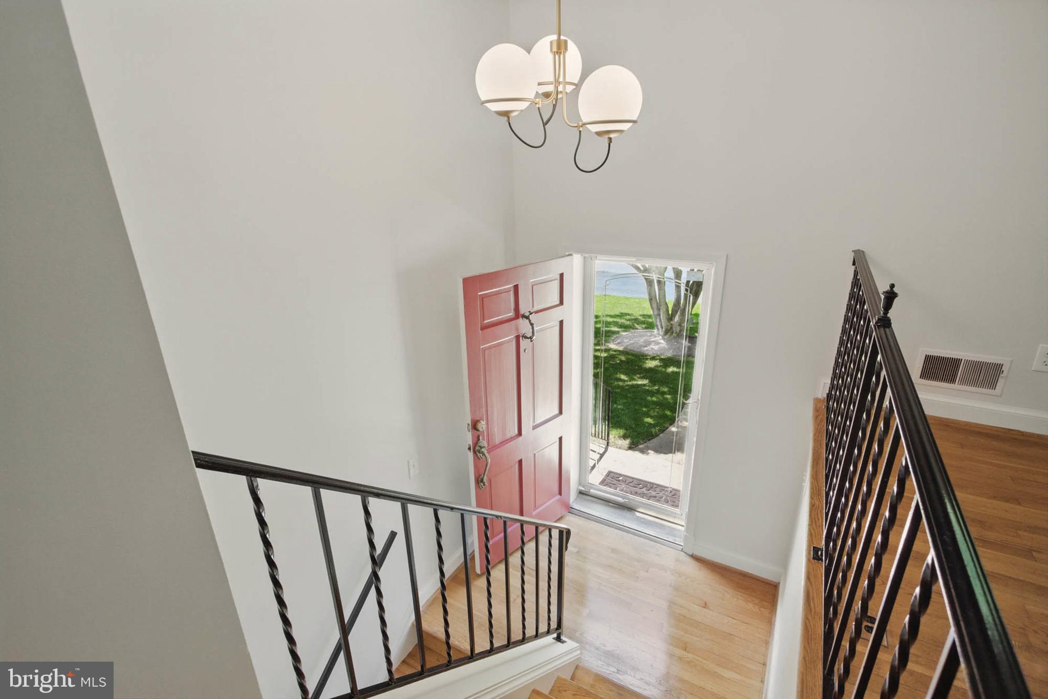 7605 Range Road Alexandria, VA 22306 - Photo 8 of 40 Gallery Image 8
