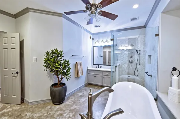 $628,000 | 14222 Spring Pines Drive, Tomball, TX 77375