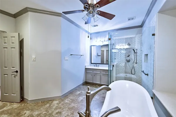 $628,000 | 14222 Spring Pines Drive, Tomball, TX 77375