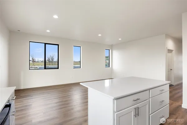 $351,700 | 601 Dorsing Street, Unit D20, Moses Lake, WA 98837