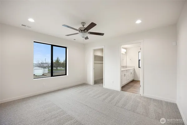 $351,700 | 601 Dorsing Street, Unit D20, Moses Lake, WA 98837