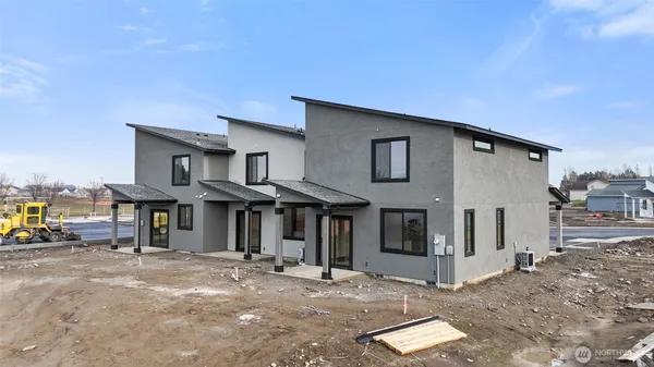 $351,700 | 601 Dorsing Street, Unit D20, Moses Lake, WA 98837