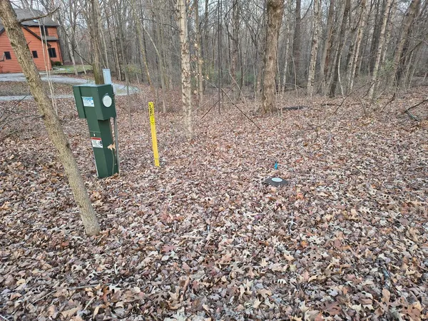 $35,000 | 1875 Pleasant Woods Circle, Carbondale, IL 62901