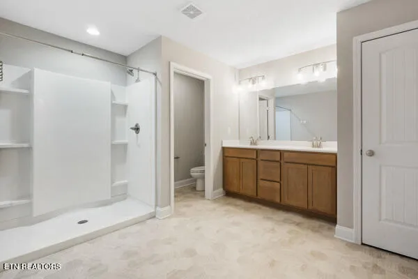 $2,250 | 240 Broadberry Avenue, Oak Ridge, TN 37830