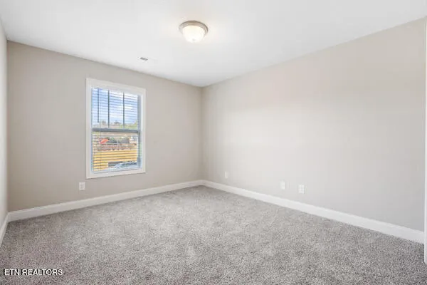 $2,250 | 240 Broadberry Avenue, Oak Ridge, TN 37830