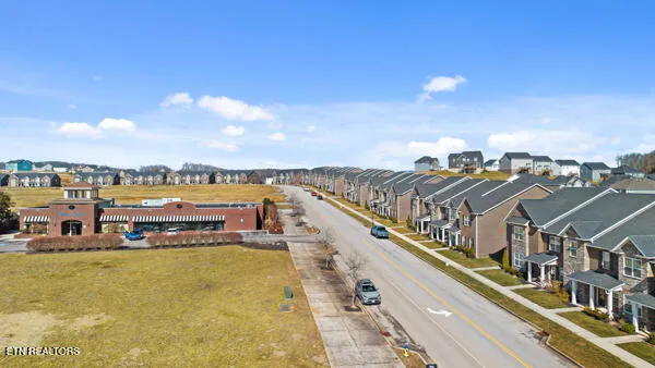 $2,250 | 240 Broadberry Avenue, Oak Ridge, TN 37830