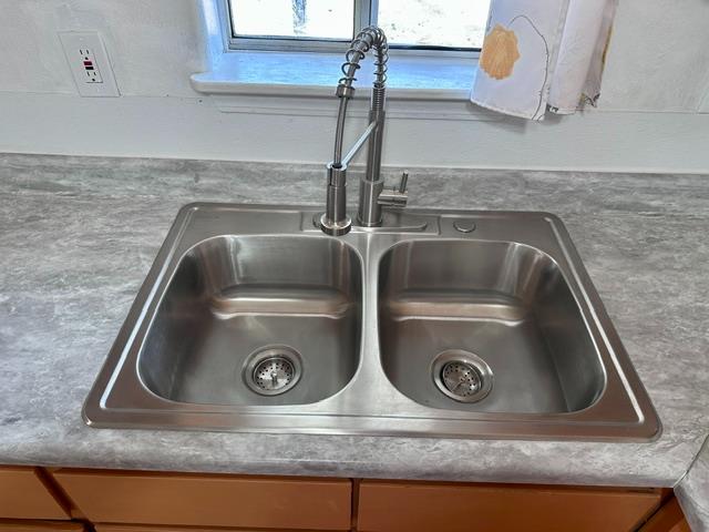 2012 Robertson Road Modesto, CA 95351 - Photo 10 of 35 Gallery Image 10