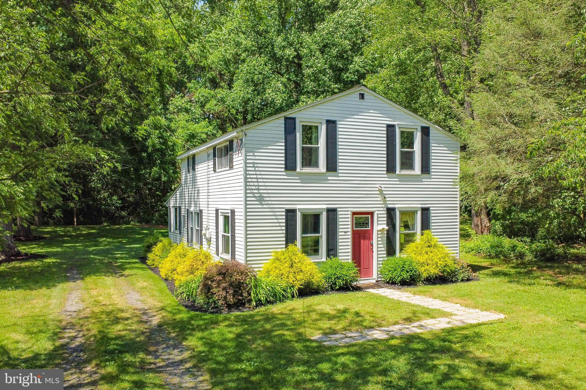 333 Warwick Road Elverson, PA 19520 - Photo 2 of 22 Gallery Image 2