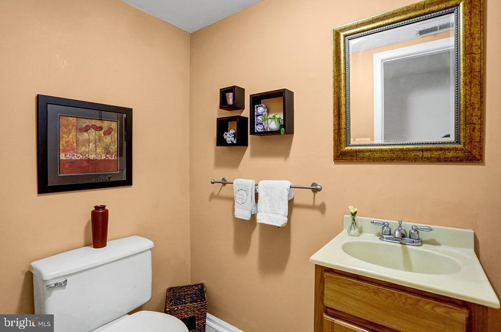 2845 Defford Road Norristown, PA 19403 - Photo 15 of 41 Gallery Image 15