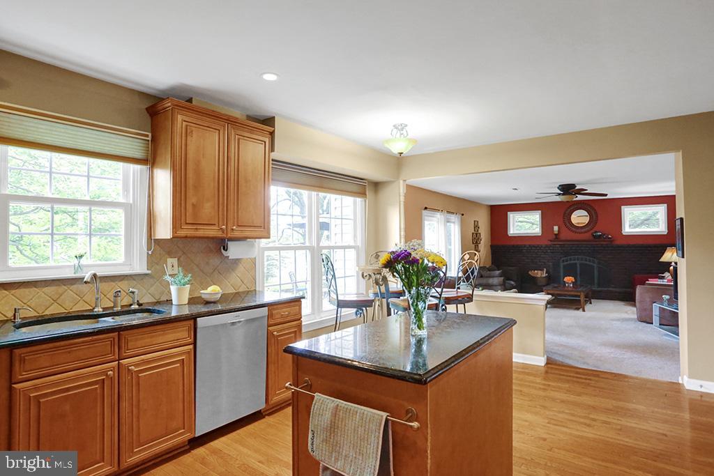 2845 Defford Road Norristown, PA 19403 - Photo 8 of 41 Gallery Image 8
