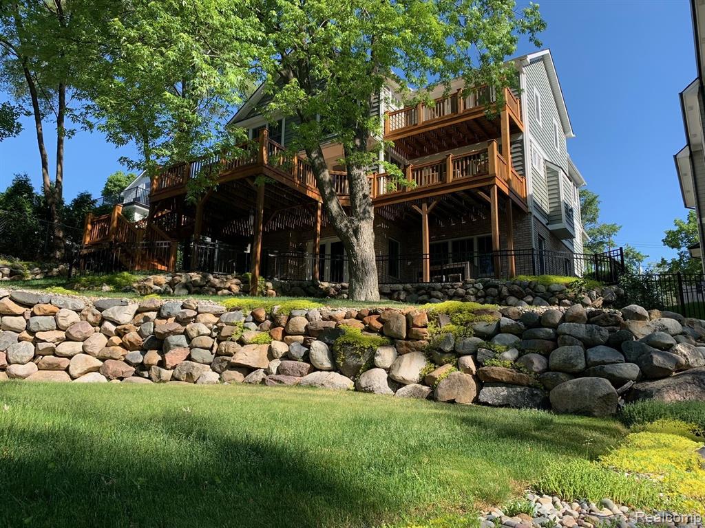 327 West 2nd Street Rochester, MI 48307 - Photo 49 of 65