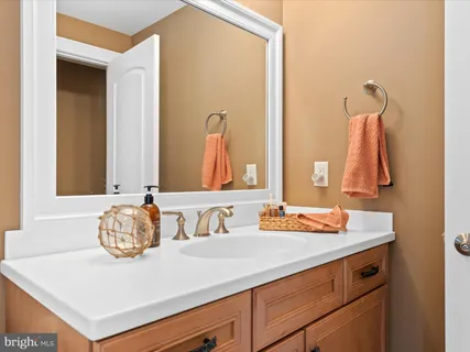 $1,990,000 | 33442 Marina Bay Circle, Millsboro, DE 19966