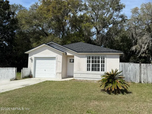 $2,100 | 2897 10th Street, St. Augustine, FL 32084