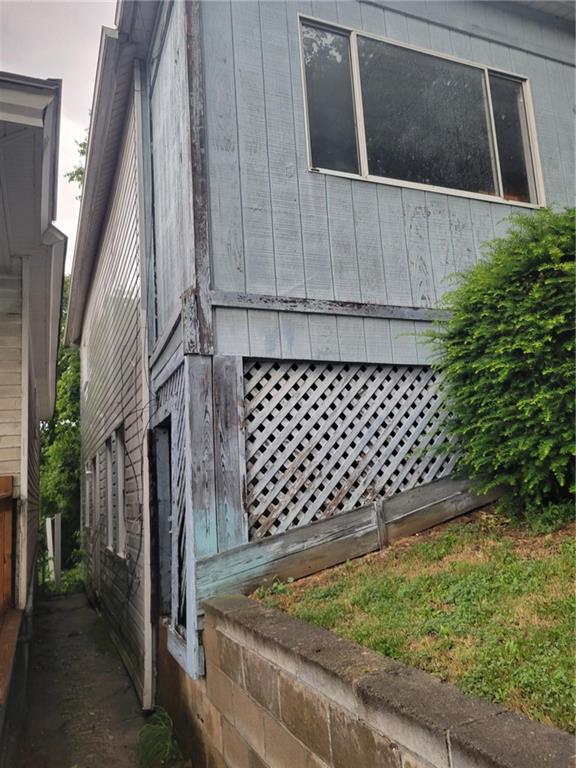 800 6th Street McKees Rocks, PA 15136 - Photo 4 of 23