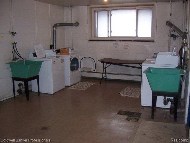 4905 Crooks Road, Unit 76 Royal Oak, MI 48073 - Photo 12 of 12 laundry area crooks