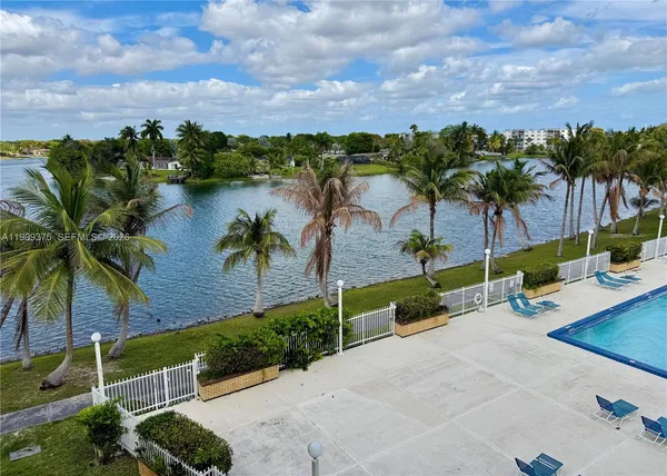$2,990 | 14415 North Kendall Drive, Unit 405G, Miami, FL 33186