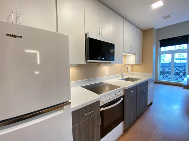 $1,899 | 83 Hanover Street, Unit 508, Manchester, NH 03101