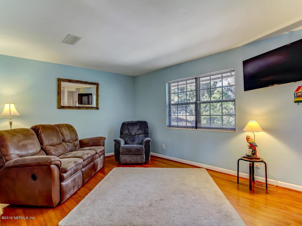11664 Jonathan Road Jacksonville, FL 32225 - Photo 17 of 54 Family Room