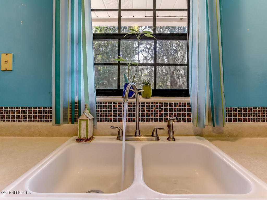 11664 Jonathan Road Jacksonville, FL 32225 - Photo 27 of 54 Kitchen