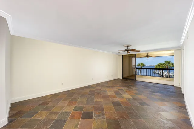 $5,150 | 625 Northwest North River Drive, Unit 303, Stuart, FL 34994