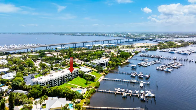 $5,150 | 625 Northwest North River Drive, Unit 303, Stuart, FL 34994