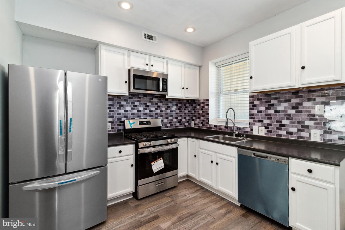 1010 Appleton Street Baltimore, MD 21217 - Photo 14 of 36 Gallery Image 14