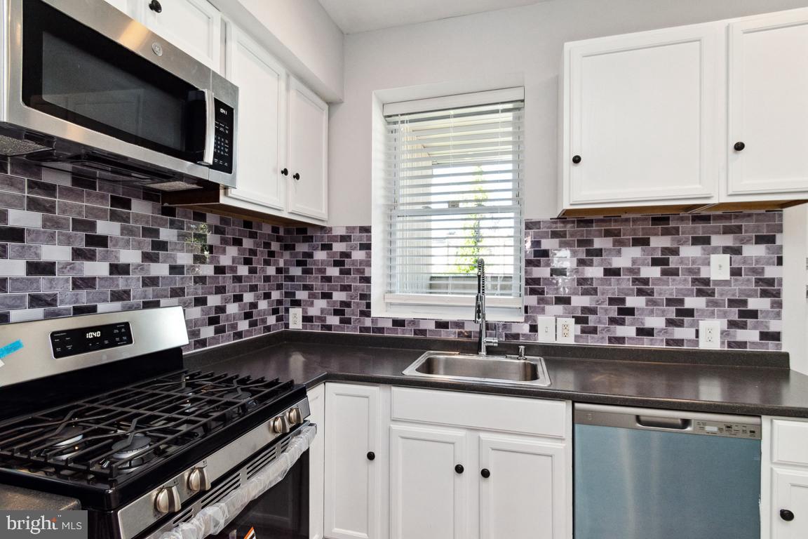 1010 Appleton Street Baltimore, MD 21217 - Photo 15 of 36 Gallery Image 15