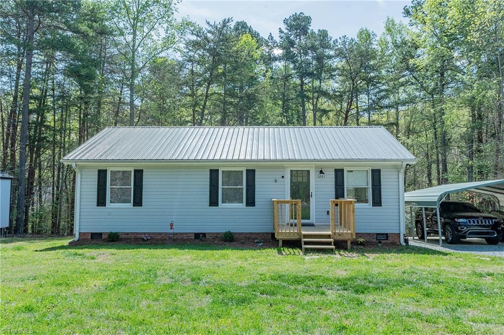 1241 Riverwood Road Lexington, NC 27292 - Photo 3 of 24