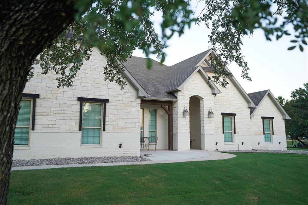 1945 County Road 1111 Decatur, TX 76234 - Photo 4 of 29 Gallery Image 4