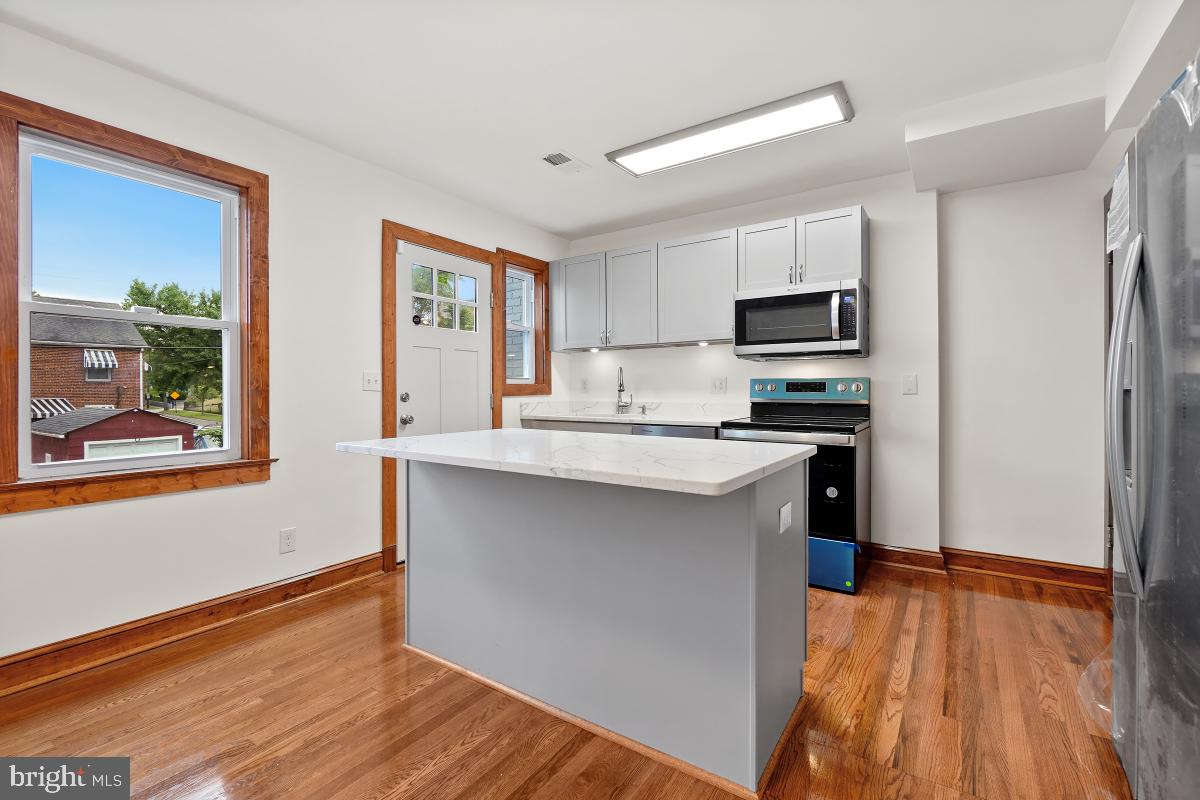 1948 Good Hope Road Southeast Washington, DC 20020 - Photo 11 of 28