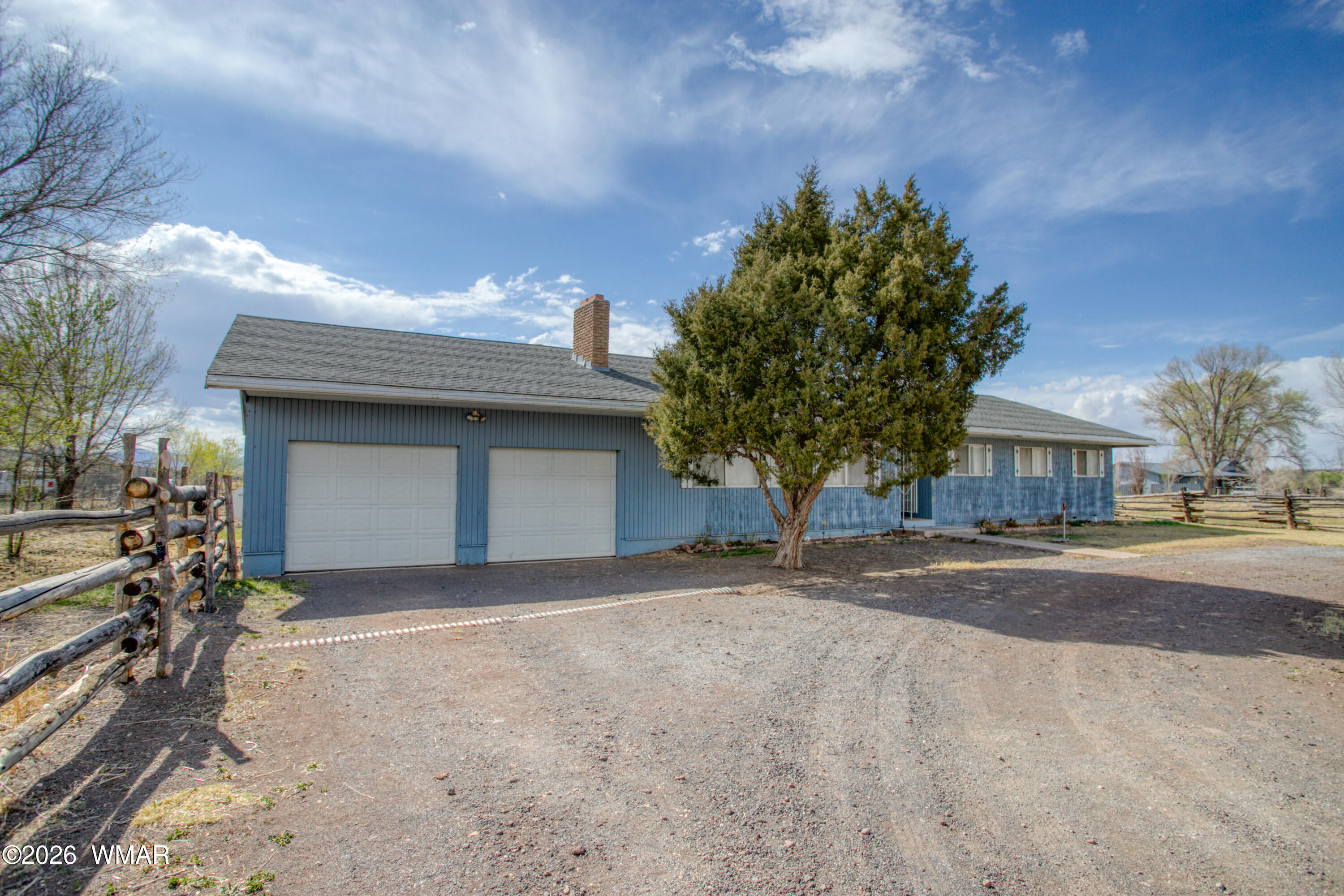 323 North Zuni Street Springerville, AZ 85938 - Photo 2 of 30 PaxmanPh_IMG_6810