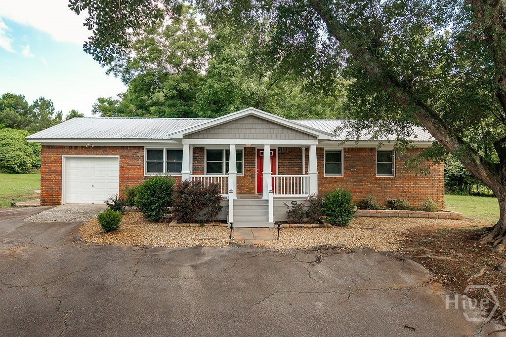 391 Gober Road Bishop, GA 30621 - Photo 1 of 51