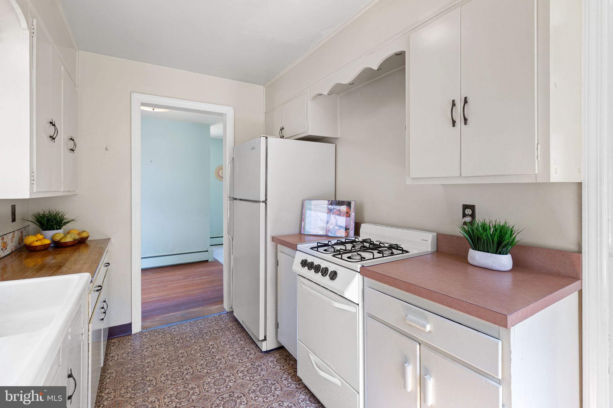 519 Village Road West Princeton Junction, NJ 08550 - Photo 6 of 22 Kitchen